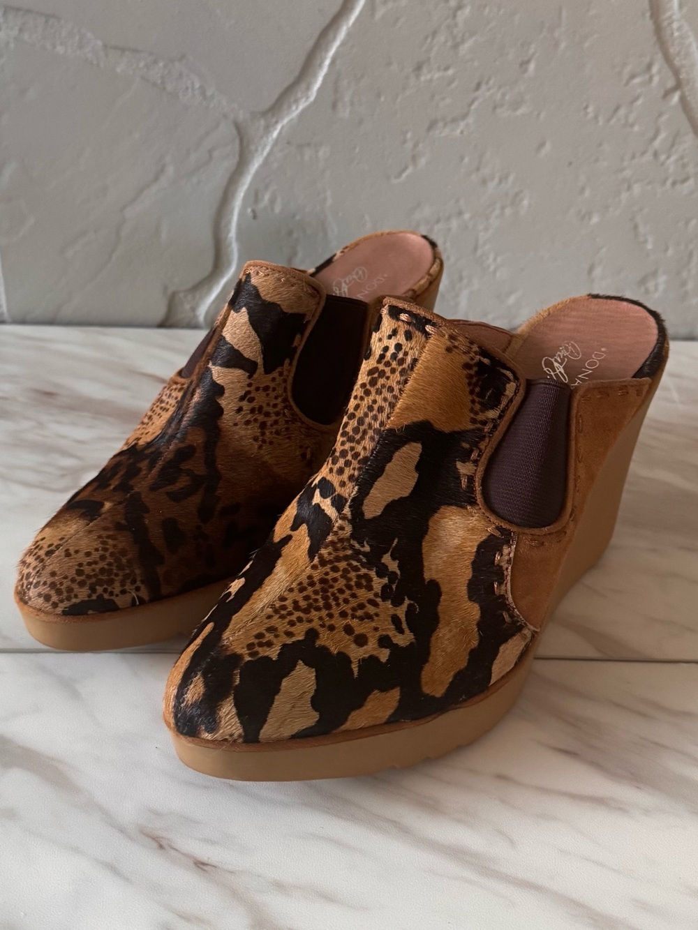 Donald J. Pliner Ingrid Calf Hair Leopard Print Wedge Mule Slides Size 8.5M